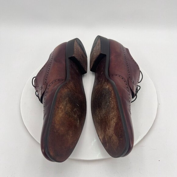 Prada Milano Men Size 9.5 Brown Perforated Leather Wingtip Derby Dress Shoes main image 8